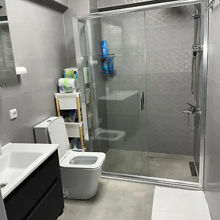 شقة Air-conditioned, Combi Boiler, Fully Central, Entire تْشاناكالي