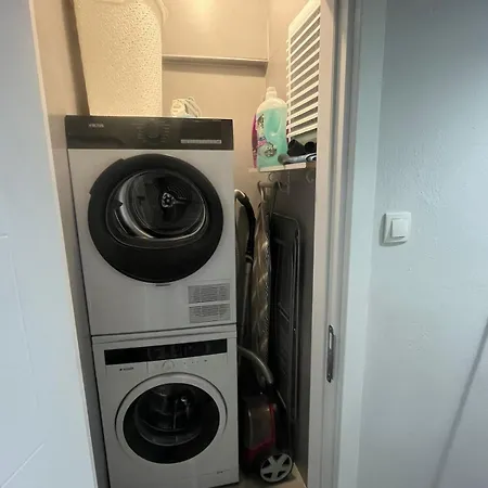 Air-conditioned, Combi Boiler, Fully Central, Entire